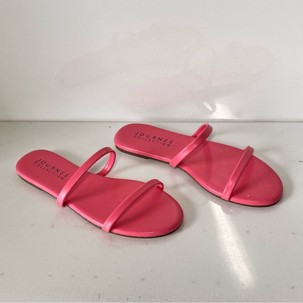 Journee Adyrae Flat Slide Sandal